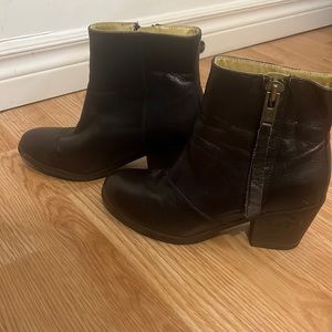 Bussola Suede Leather Shoes